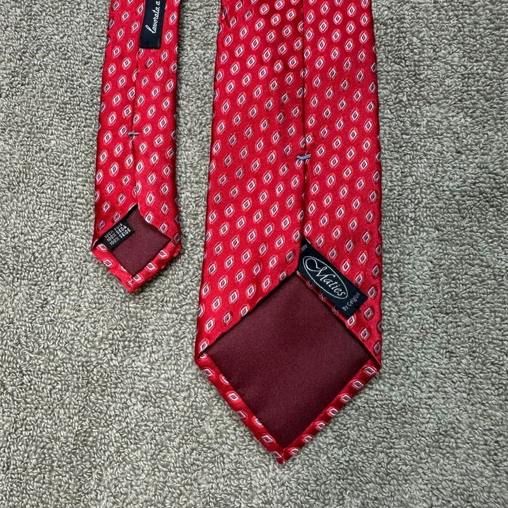 Maties by Caligiuri Red Silk Geometric Diamond Necktie Made in Italy Handmade